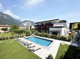 Residence Zangirolami - Luxury Garden and Balcony Apartments, hotel v destinácii Riva del Garda