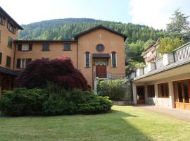 Villa Luzzago, hotel u gradu Ponte di Lenjo