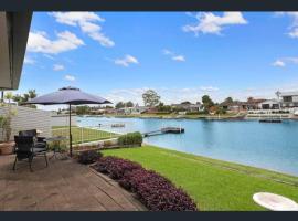 Waterfront Bliss – hotel w mieście Port Macquarie