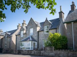 Seaview House - A Traditional Home by the Beach, hotel din Nairn