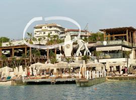 Dine Apartments, hotell i Ksamil