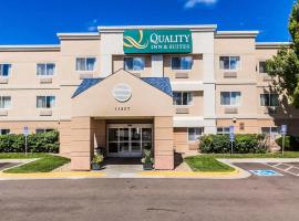 Quality Inn & Suites Golden - Denver West, hótel í Lakewood