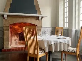 Hôtel De France - Restaurant L'insolite