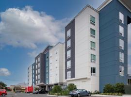 TownePlace Suites by Marriott Orlando Airport, hotell i Orlando