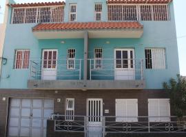 SAM House, hotel em Mindelo