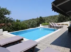 VILLA LIA-SKIATHOS-PRIVATE POOL-