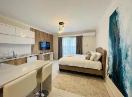 Luxurious Sea View Studio