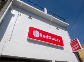 RedDoorz @ Jakal Atas KM 7, ξενοδοχείο σε Kejayan