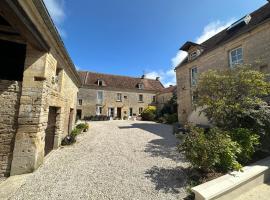 Chambres d’hôtes de l’Ancienne Auberge, hotel u gradu Thaon