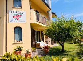 Villa Le Rose - 5 minuti dal mare e Misano World Circuit, hotel i Misano Adriatico