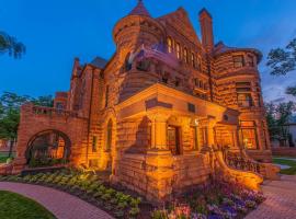 Orman Mansion - Pueblo's Most Luxurious Stay!，普韋布洛的飯店