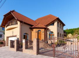 Rosé Apartments, hotel di Bogács