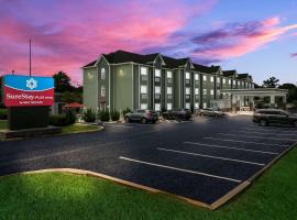 SureStay Plus Hotel by Best Western Sevierville: Sevierville şehrinde bir otel