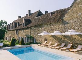 Maison d'hôtes le Prieuré du Preux, hotel com piscinas em Sepeaux saint romain