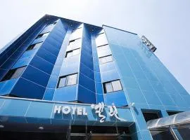 Elin Hotel