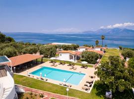 Blue Marine Village, hotel v destinácii Chalkida