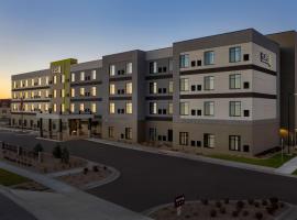 Home2 Suites by Hilton Denver Central Park, hotelli, jossa on uima-allas kohteessa Denver