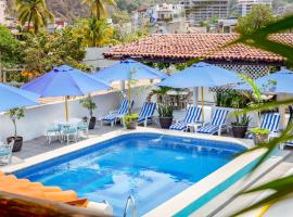 Hotel Pueblito Vallarta، فندق في بويرتو فايارتا