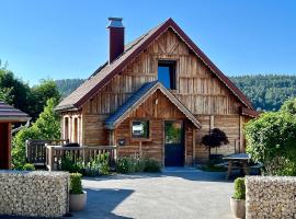 Chalet Vieux Bois, au coeur du village des Rousses, chalet de montaña en Les Rousses