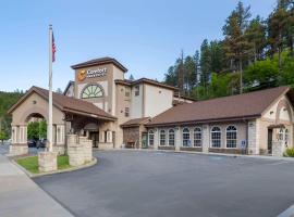 Comfort Inn & Suites Mt Rushmore, hotel v mestu Keystone