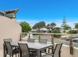 Byron Bay Accom - Pipis Apartment 2 - 2/2 Fletcher