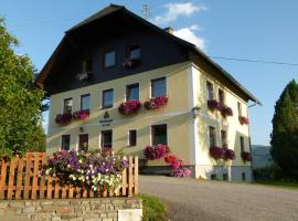 Ferienwohnungen Bachergut, hotel en Mariapfarr