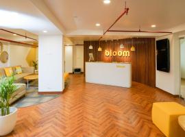 Bloom Hotel Koregaon Park, хотел в Пюн