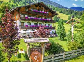 Gasthof Finkenhof, hotel em Wald im Pinzgau