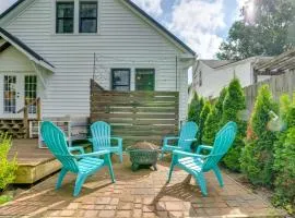 Charming Louisville Retreat with Patio and Fireplace!