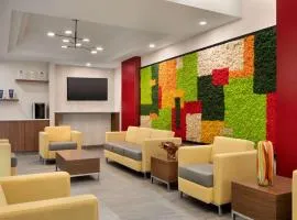 Days Inn & Suites by Wyndham Sherwood Park Edmonton