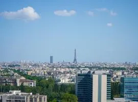 Vue panoramique sur Paris : Sublime appartement au centre de Courbevoie