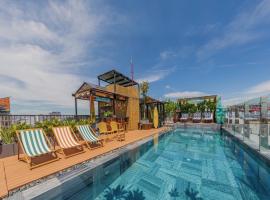 Seahorse Signature Danang Hotel by Haviland, strandhotell i Da Nang