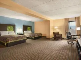 Super 8 by Wyndham Mount Laurel