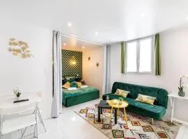 MELANIE - Emerald serenity in Nanterre