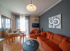 Your Home by the Sea for 3 in Xylokastro, готель у місті Ксилокастрон