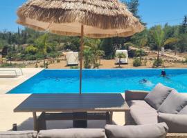 Eco Lodge Villa das Alfarrobas com Piscina, loc de glamping din Algoz