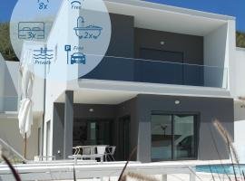 Gozo - new luxury villa with private pool, hotel u gradu 'Foz do Arelho'