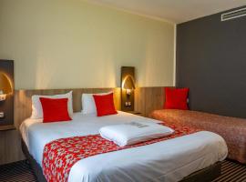 Kyriad Montchanin le Creusot, hotel com piscinas em Montchanin