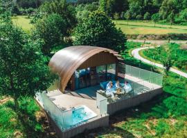 SeaBeds - Luxury Lookouts with Hot Tubs, wellness hotel v destinácii Glencoe