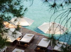 Sirene Blue Luxury Beach Resort, hotel sa Poros