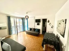 Renovated Charming Apt Ideal to visit Paris