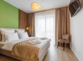 Studio 7 The Lake Home, beach hotel sa Sibiu