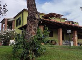 Agriturismo Poggio all'Olivo, farm stay sa Follonica