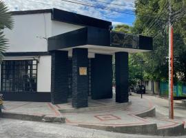 Hotel Madrid Deluxe Neiva, хотел в Неива