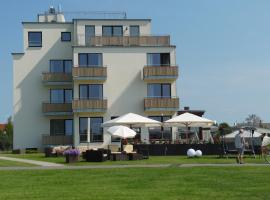 Hotel Warnow, hotel con parking en Rostock