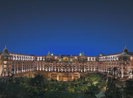 बंगलुरू में The Leela Palace Bengaluru, फ़ैमिली होटल