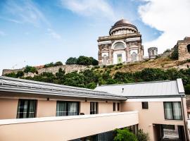 Villa Gran, hotel din Esztergom