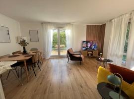 Hana Home T2 Spacieux avec jardin privatif, hotel di Montigny-le-Bretonneux