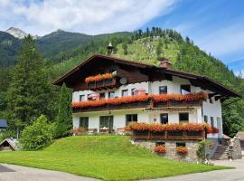 Hotel garni Landhaus Bürtlmair, hotel em Hinterstoder