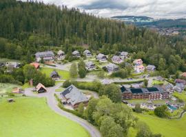 Hotel Sonnenberg Garni: Hinterzarten şehrinde bir otel